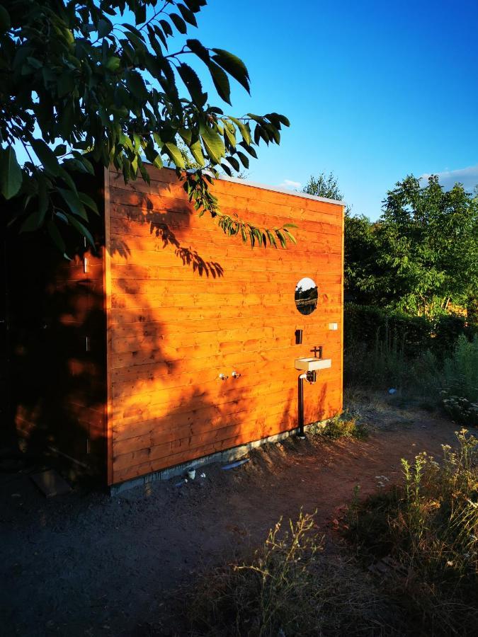 Au Pied Du Trieu, The Glamping Experience Hotel Labroye Exterior photo
